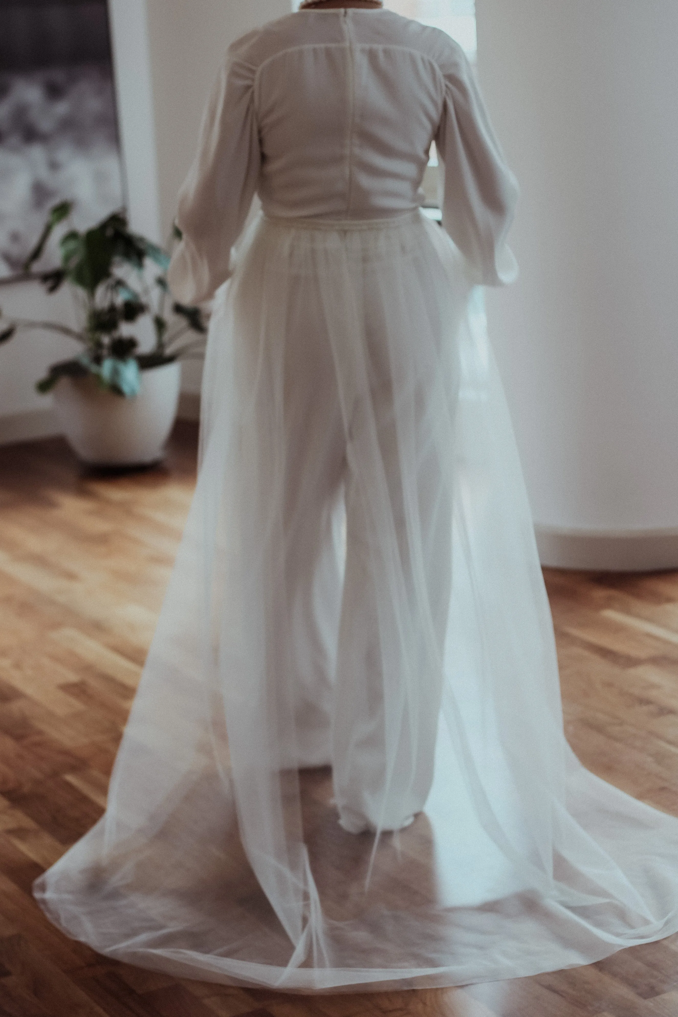 Detachable Bridal Train