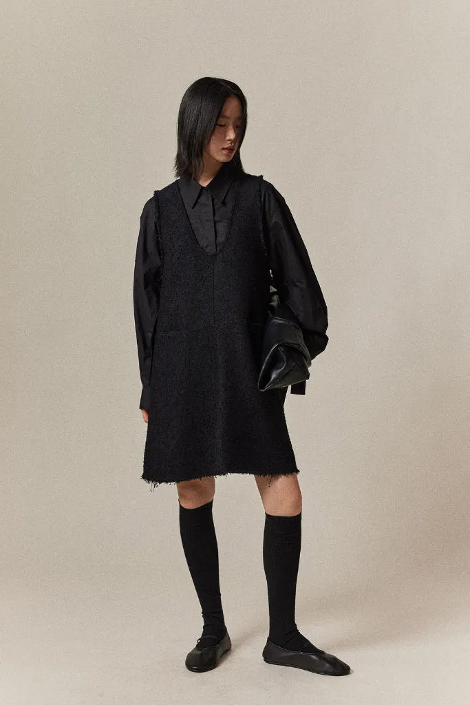 Grained U-neck raw edge vest skirt | 2 color