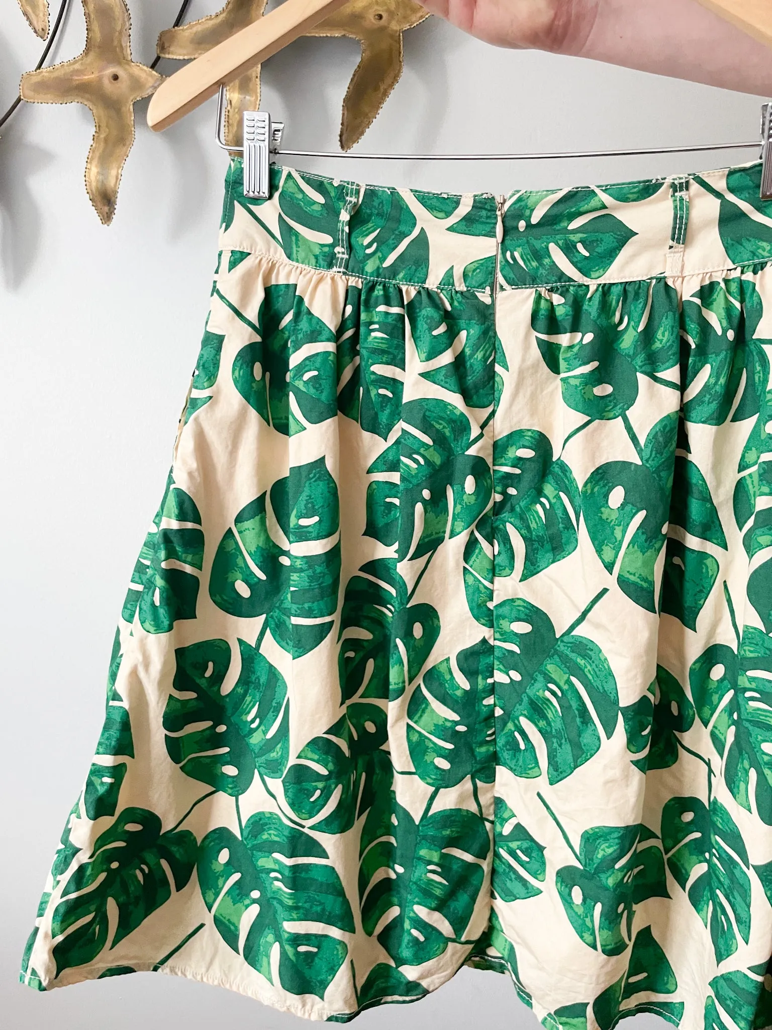 Vero Moda Green Monstera Plant Print Cotton Knee Length Skirt - Small