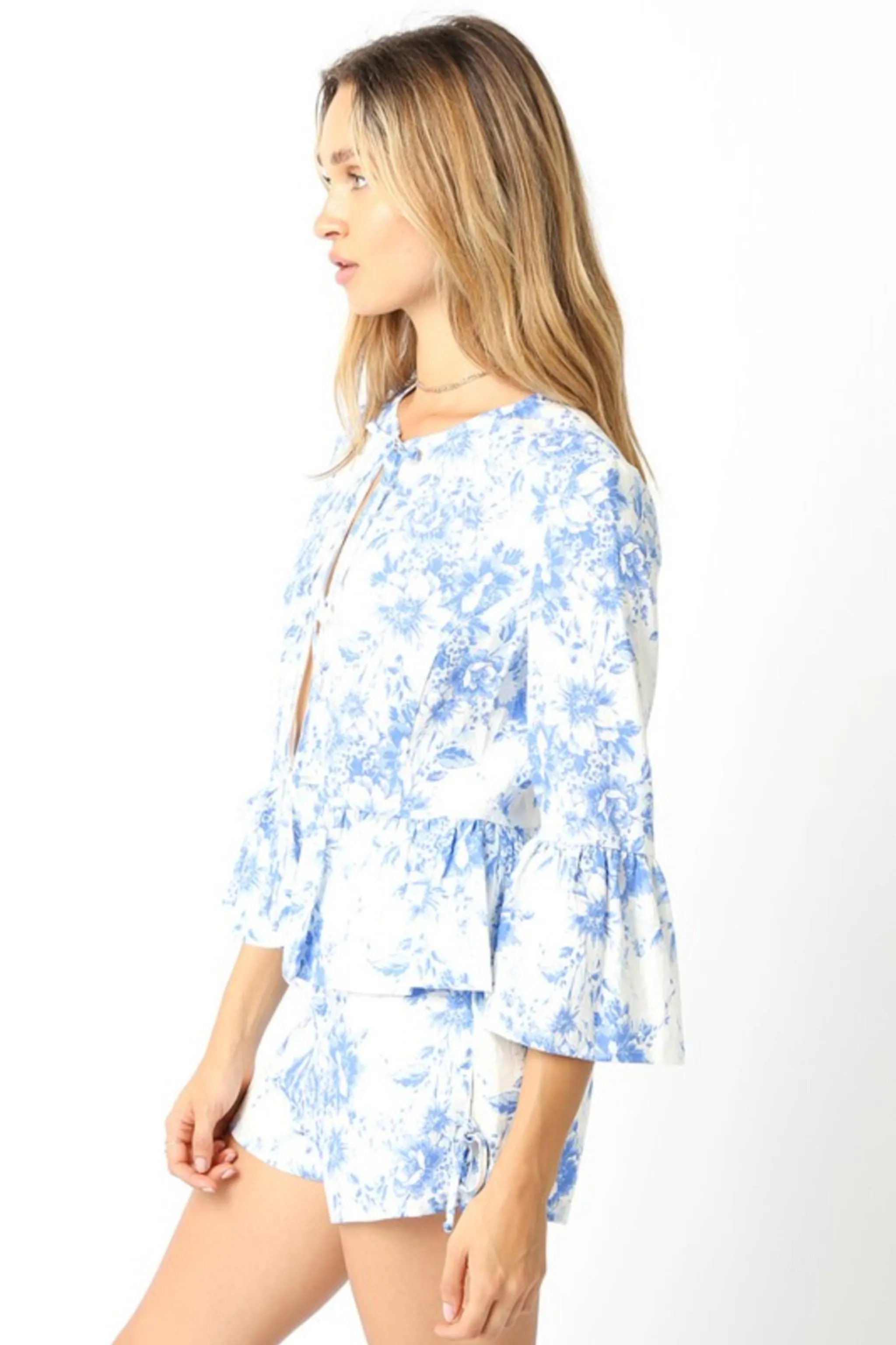 Waitlist 2/20 ♥ Maribel 3/4 Ruffle Sleeve Front Tie Floral Print Top Blue